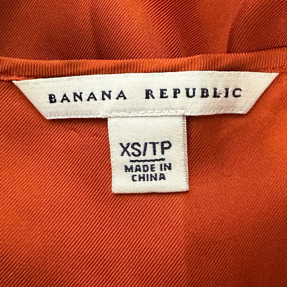 BANANA‎ REPUBLIC 100% Silk Orange Careerwear Preppy Short Sleeve Size XS - Picture 5 of 6